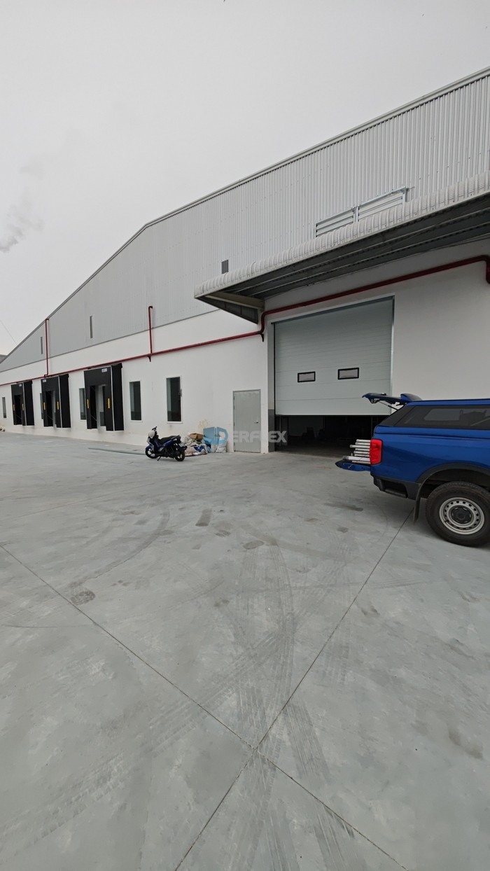 Ảnh thi công thực tế Bộ Trùm Túi Khí Bạt Che - Dock Shelter Ảnh thi công thực tế Bộ Trùm Túi Khí Bạt Che - Dock Shelter